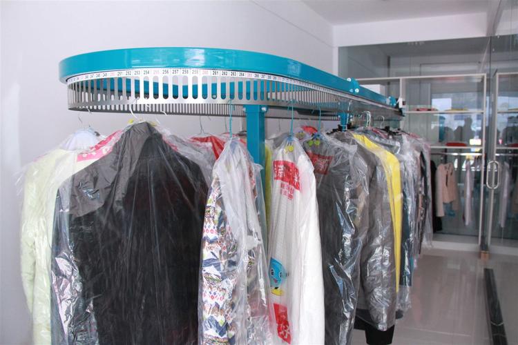 诗奈尔拥有一流的洗衣设备,专业的洗涤技术,完善的服务,让您高兴而来